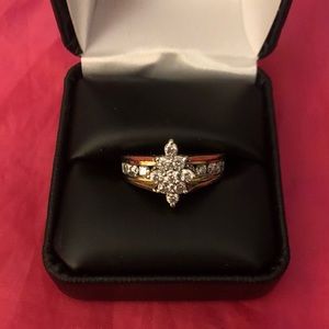 10k yellow gold 1 carat diamond ring size 7